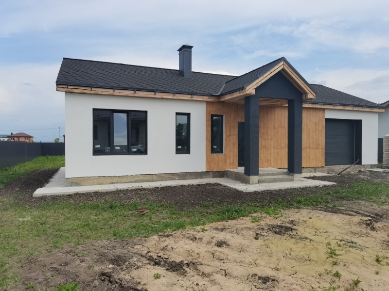 Продается Дом с. Бессоновка , ул. Звездная в КП «Звездный Парк» .
Новый 2024г. постройки , 146 кв.м.с гаражом на земельном участке ИЖС 11 соток .
 Одноэтажный ,общей площадью 146 кв.м с холодным чердаком, вальмовой крышей и встроенным гаражом на 1 а/м. 

Три спальни: две по 11 кв.м. и одна 10 кв.м.,