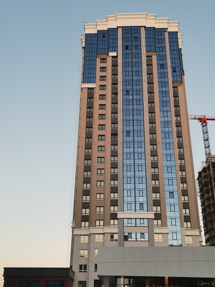 Продается 2 комнатная квартира в ЖК Созвездие, башня Авиор , Прибрежный бульвар , Спутник .
 
Общая площадь  72,05 м2 . Жилая площадь  35,96 м2 . Кухня  9,34 м2 . 
                                                                     
 ЖК «Созвездие» – это жилой комплекс комфорт-класса из шести д