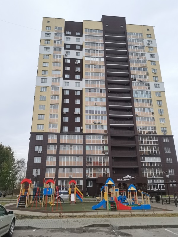 Продается 2 комнатная квартира ул. Баталина 29 . ЖК Флагман , р-н  ГПЗ  . 

Квартира в кирпичном доме 2022 года постройки, с шикарным панорамным видом на р. Сура. 
Площадь общая 64,9 кв.м. , жилая 32.7 кв.м. , кухня 11 кв.м. Высота потолков - 2,7 м.  Панорамная лоджия. 

В квартире выполнено: Стяжка