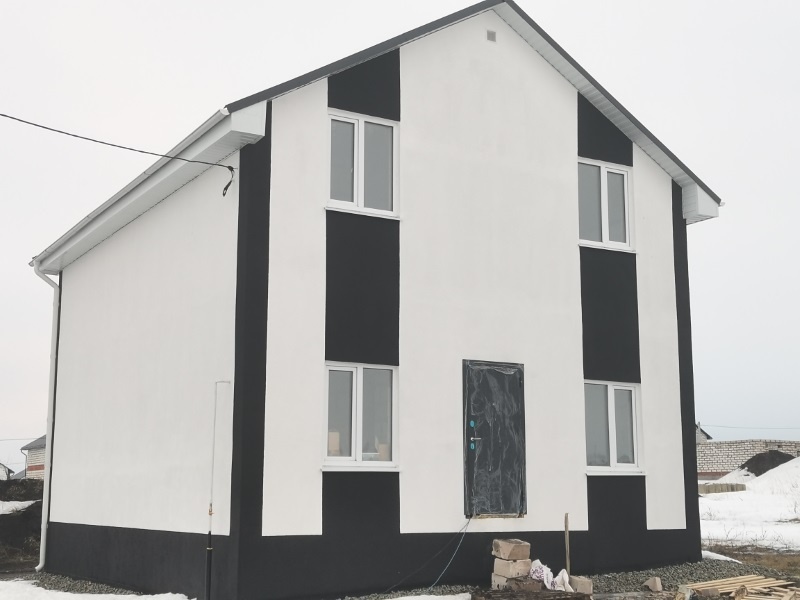 Продается коттедж ул. Кленовая 87 , с. Бессоновка , ЖК Семейный квартал.

Двухэтажный ,  фундамент - свайно-ростверковый , стены - газобетонный блок (ГРАС) , перекрытие - железобетонная монолитная плита , крыша - металло-черепица (потолки утеплены) , утепление фасада - утеплитель 50 мм.+ мокрый фас