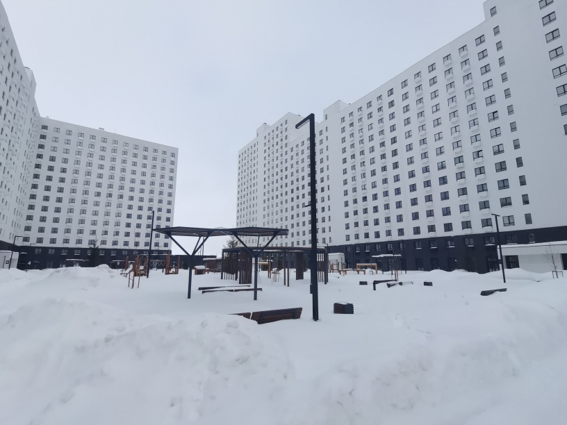 Продается 1 комнатная квартира ул. Яшиной 14 , С РЕМОНТОМ в ЖК «ЛУГОМЕТРИЯ» , район Арбеково . Монолитно-каркасный 18 этажный дом . ДОМ СДАН.

Общая площадь 34,21 кв.м.. Жилая площадь 15,8 кв.м.. Кухня 10,22кв.м.. С/у совмещенный . Имеется выбор этажей и планировок.

Квартира с готовым ремонтом: обо