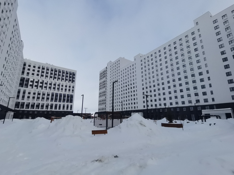 Продается 1 комнатная квартира ул. Яшиной 20 , С РЕМОНТОМ в ЖК «ЛУГОМЕТРИЯ» , район Арбеково . Монолитно-каркасный 18 этажный дом . ДОМ СДАН.

Общая площадь 34,23 кв.м.. Жилая площадь 15,8 кв.м.. Кухня 10,22кв.м.. С/у совмещенный . Имеется выбор этажей и планировок.

Квартира с готовым ремонтом: обо